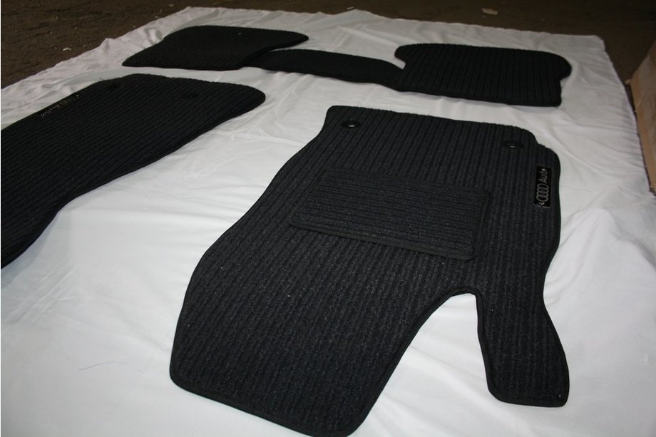 Audi A4 B7 2004-2008 Textil Fußmatten (Corona) Image