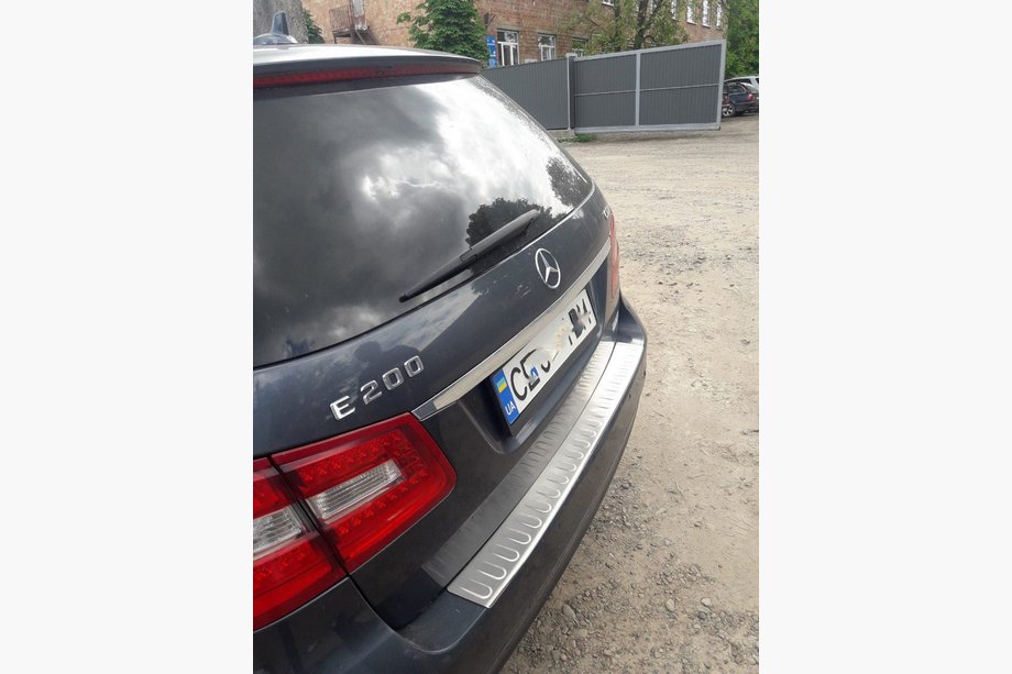 Mercedes E-class W212 2009-2016 Heckstoßstangenabdeckung OmsaLine (2009-2013, SW, Edelstahl) Image