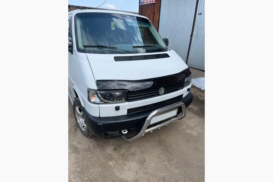 Volkswagen T4 Transporter 1990-2003 Motorhaubenschutz (gerade Scheinwerfer) (HIC) Image