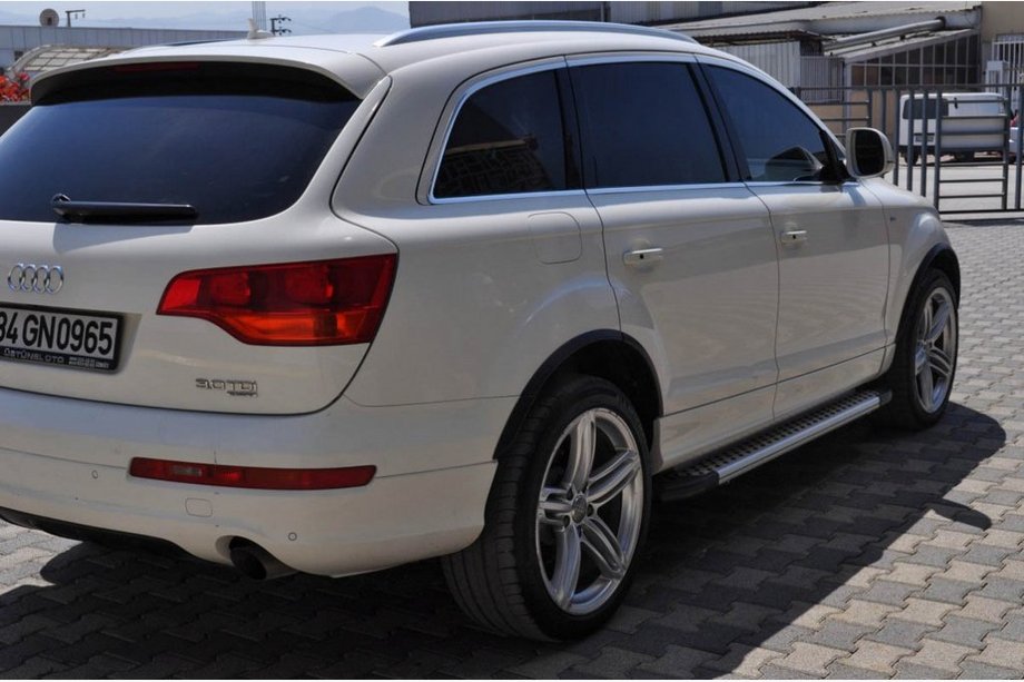Audi Q7 2005-2015 Trittbretter Allmond Grey (2 Stk., Aluminium) Image