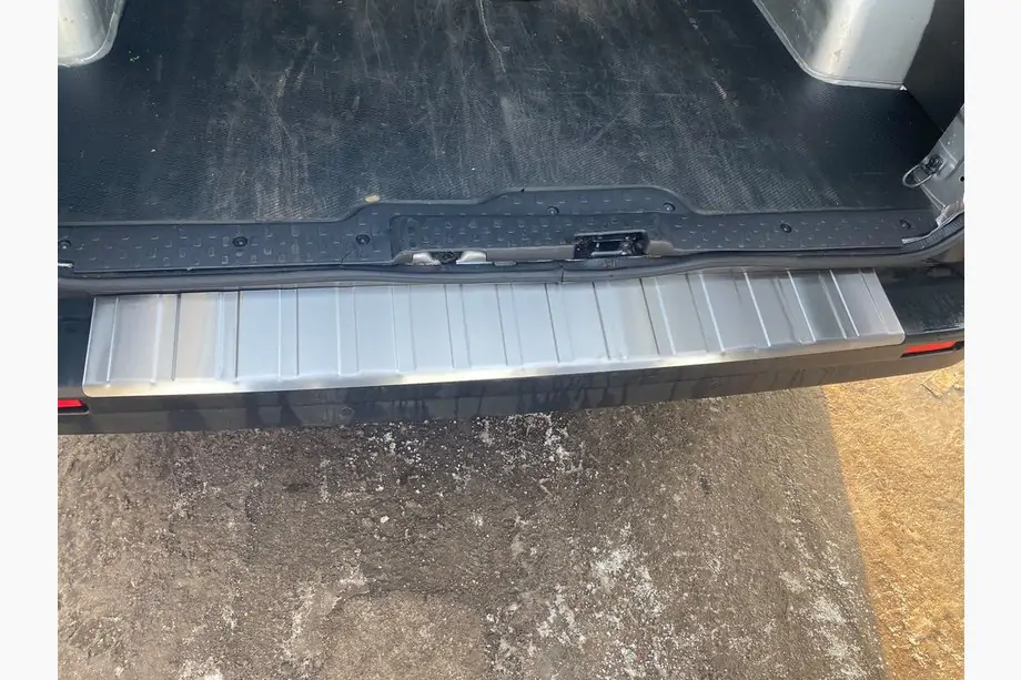 Renault Trafic 2015- Heckstoßstangenschutz OmsaLine Edelstahl Foto 3