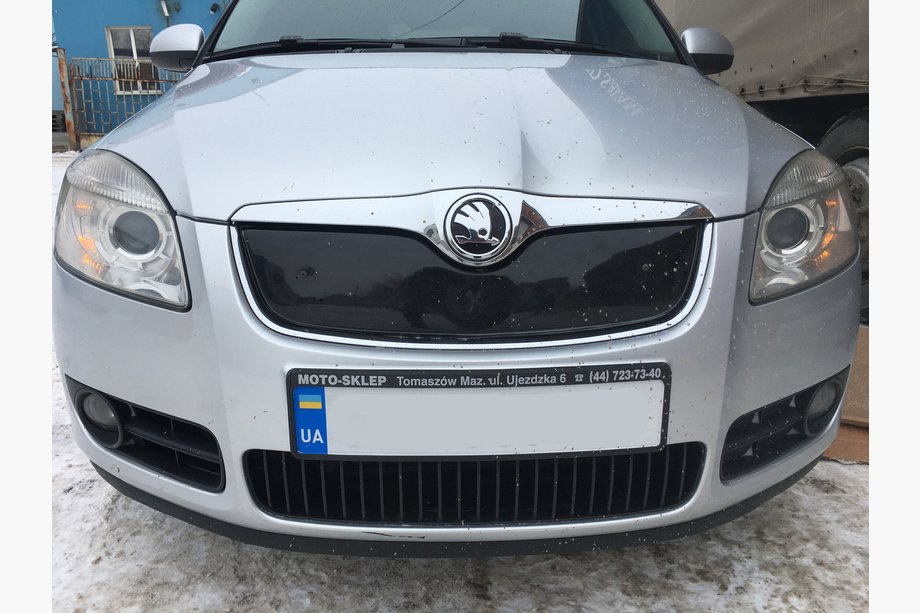 Skoda Fabia 2007-2014 Winterabdeckung für Kühlergrill (2007-2010, oben) Image