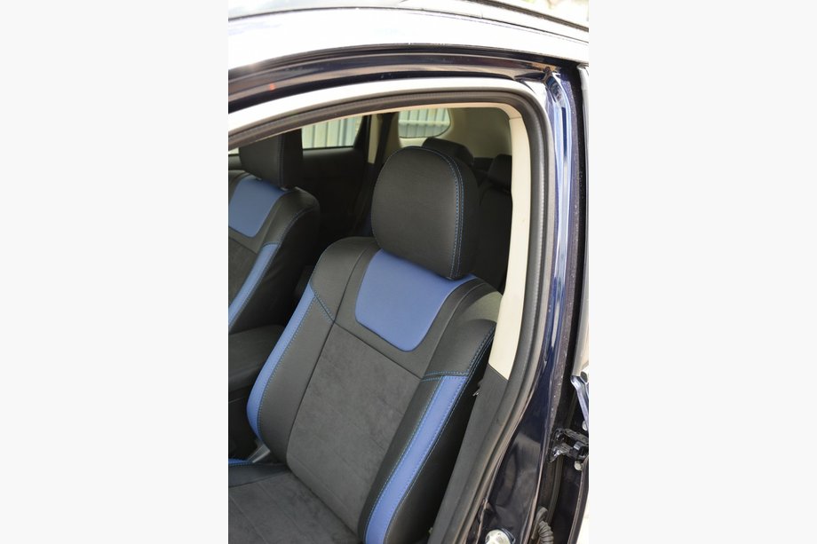 Mitsubishi Outlander 2012-2021 Autositzbezüge SoyuzAuto Leder-Optik Foto 2