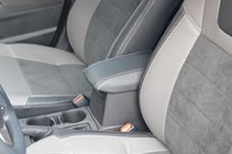 Toyota Corolla 2013-2019 Autositzbezüge Elite (Kunstleder mit Alcantara-Einsätzen) Foto 2