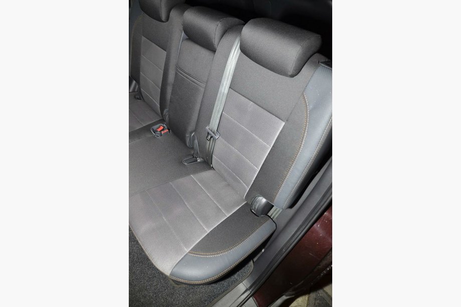 Hyundai Santa Fe 2 2006-2012 Autositzbezüge (Kunstleder↗Stoff, Premium) Image