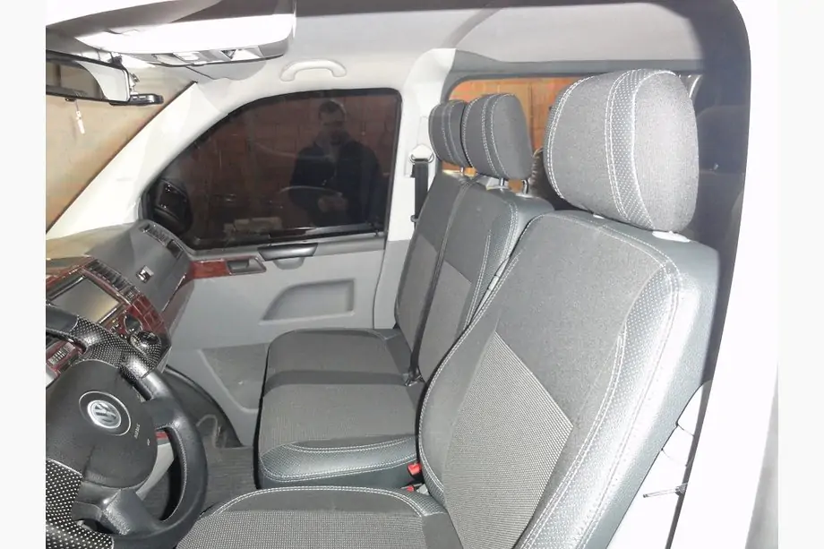 Volkswagen T5 Caravelle 2004-2010 Autositzbezüge (Kunstleder und Stoff, Premium) Foto 2