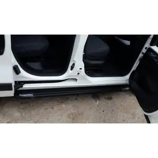 Trittbretter Rainbow Black (2 Stk, Aluminiumprofil) Fiat Fiorino/Qubo 2008-2024 Foto 4