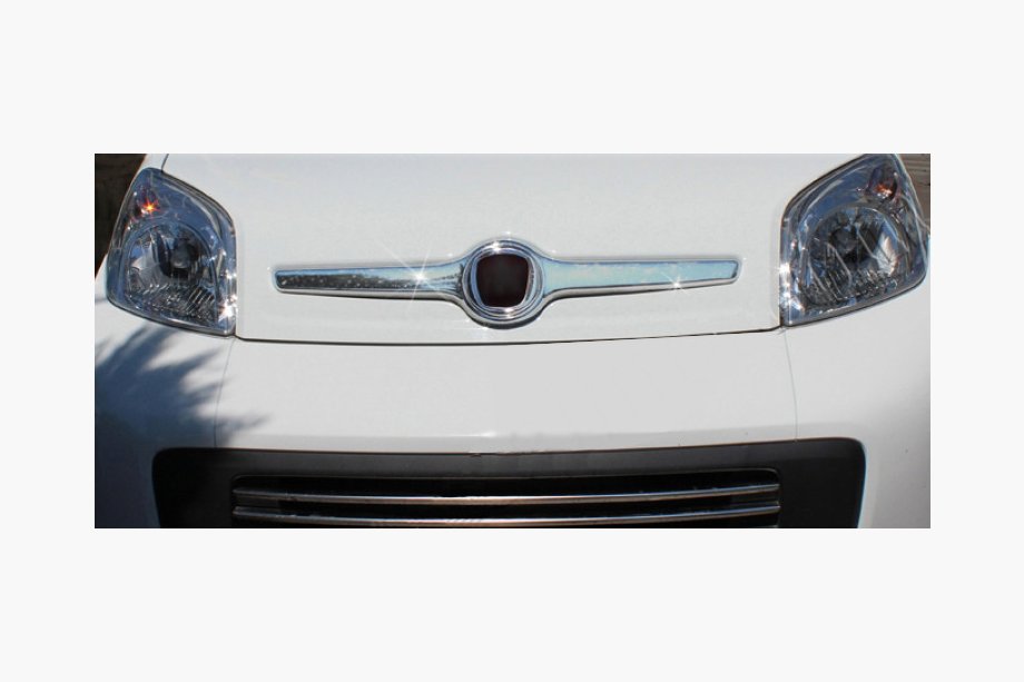 Fiat Fiorino/Qubo 2008-2024 Motorhaubenkante (Kunststoff) Image