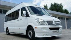 Mercedes Sprinter W906 2006–2018 Frontstoßstangenaufsatz mit 4 Scheinwerfern (2006-2013) Foto 3
