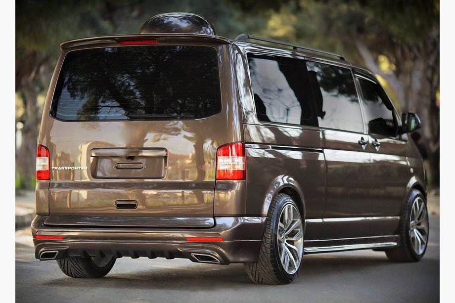 Volkswagen T5 Multivan 2003–2010 Heckstoßstangenabdeckung Sport 2 (grundiert zum Lackieren) Image