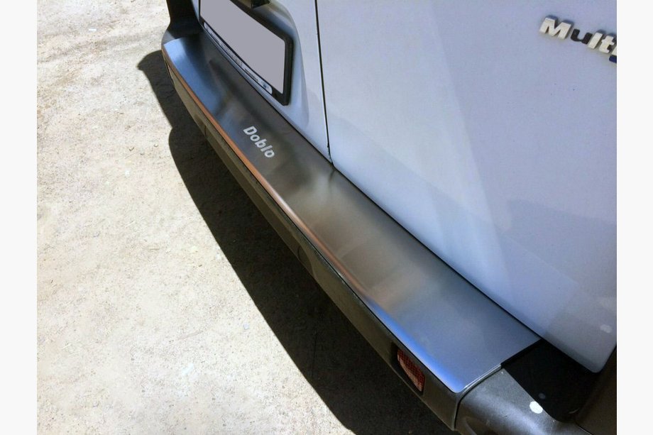 Fiat Doblo II 2010-2022 Heckstoßstangenschutz mit Kante NataNika (Edelstahl) Image