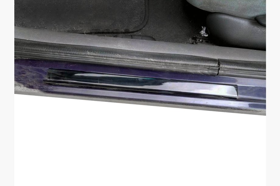 Renault Laguna 1994-2001 Einstiegsleisten Abdeckungen (2 Stk., ABS) Foto 1