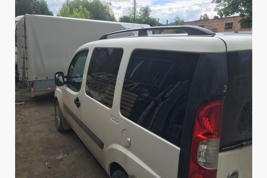 Fiat Doblo I 2005-2010 Dachreling Schwarz Standardbasis, Kunststofffüße Foto 5