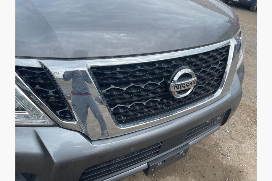Nissan Patrol Y62 2010-2024 Frontgrill (Original 2019) Image