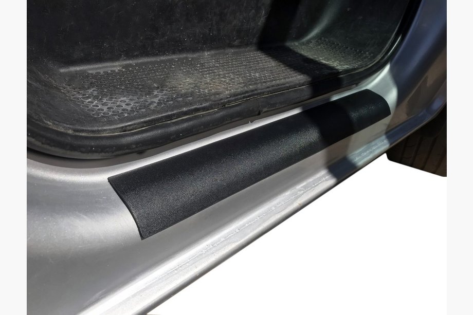 Opel Vivaro 2001–2015 ABS Einstiegsleisten Abdeckungen (2 Stk, DDU) matt Image