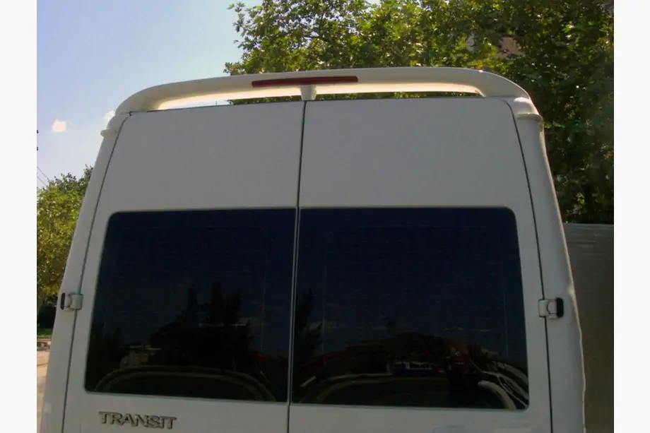 Ford Transit 2000–2014 Isikli Dachspoiler mittel (grundiert zum Lackieren) Foto 1
