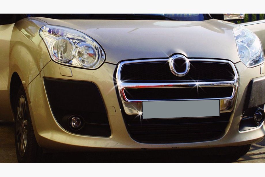 Fiat Doblo II 2010-2022 Kühlergrill Blenden (2010-2015, komplett, Edelstahl) Carmos - Türkischer Edelstahl Image