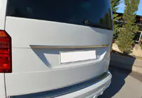 Volkswagen Caddy 2015-2020 Chromleiste über dem Kennzeichen (1-türig, Edelstahl) Foto 2