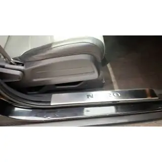 Einstiegsleisten-Abdeckungen Carmos für obere Teil (Edelstahl) Dodge Nitro 2006-2011 Foto 3