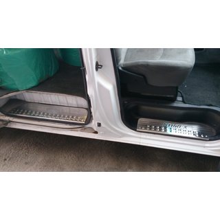 Einstiegsleisten OmsaLine (3 Stk, Edelstahl) Hyundai H200, H1, Starex 1998-2007 Foto 2