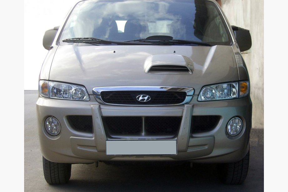 Hyundai H200, H1, Starex 1998-2007 Zentrale Frontlippe (grundiert zum Lackieren) Image