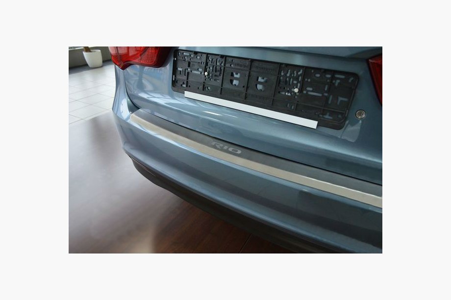 Kia Rio 2012-2017 Heckstoßstangenabdeckung mit Kante NataNika (Edelstahl) Image