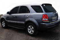 Kia Sorento I BL 2002-2009 Untere Chrom Blenden für Rückleuchten (2 Stk., Edelstahl) Foto 1