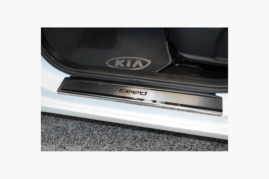 Kia Ceed 2012-2018 Einstiegsleisten Abdeckungen Nataniko (4 Stk., Edelstahl) Image