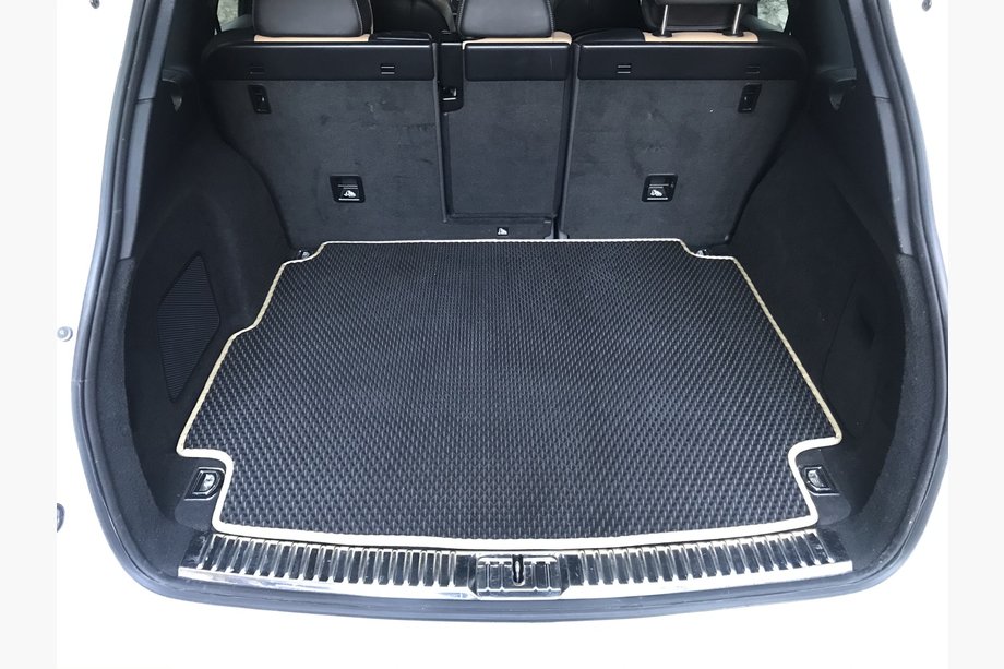 Porsche Cayenne 2010-2017 Kofferraummatte mit Subwoofer (EVA, Schwarz) Image
