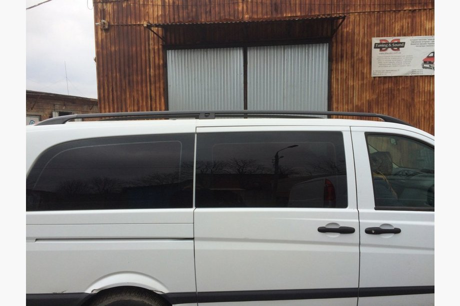Mercedes Vito W639 2004-2014 Schwarze Dachreling CAN Original Design (Metallfuesse) Langer Radstand (EXTRALONG) Foto 4