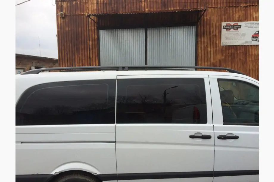 Mercedes Vito W639 2004-2014 Schwarze Dachreling CAN Original Design (Metallfuesse) Foto 4