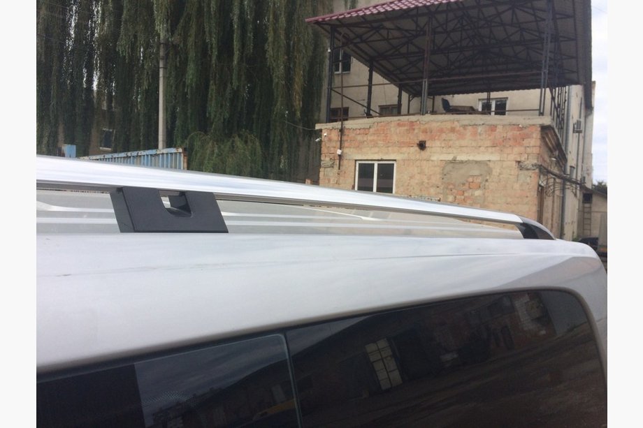 Mercedes Viano 2004-2014 Dachreling Chrom CAN Original Design (Metallfuesse) Mittlerer Radstand (LONG) Foto 2