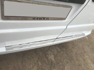 Mercedes Vito W639 2004-2014 Heckstoßstangenschutz ohne Kante (Carmos, Edelstahl) Foto 1