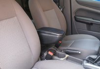 Renault Sandero 2013-2022 Armlehne mit Becherhalter Foto 1