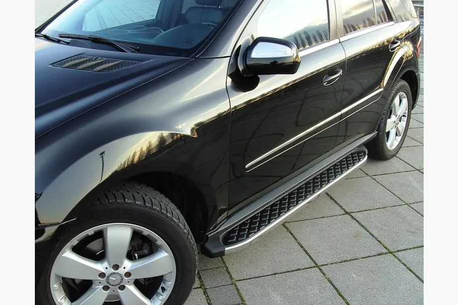 Mercedes GL class X164 2006-2012 Trittbretter BlackLine (2 Stk, Aluminium) Image