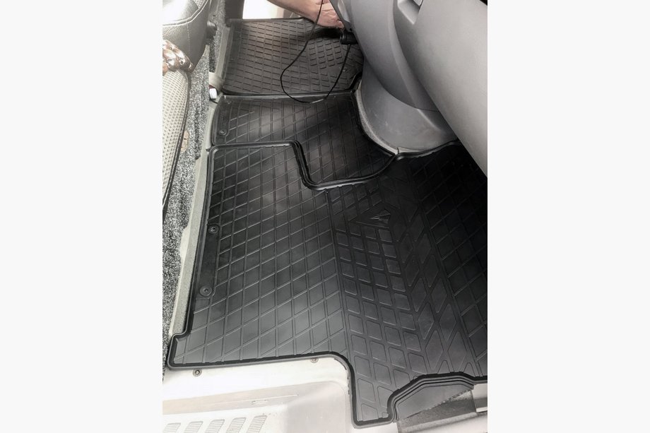 Mercedes Sprinter W906 2006–2018 Gummimatten (3 Stk, Stingray) 1+1 Foto 2