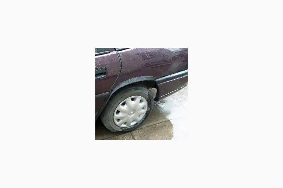 Opel Vectra A 1987-1995 Radlaufblenden (4 Stk, schwarz) Image
