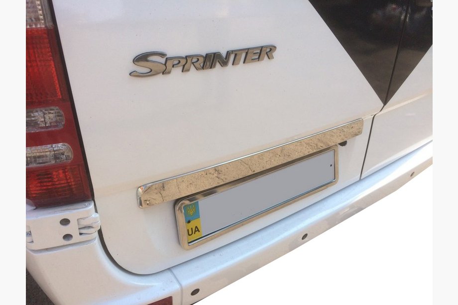 Mercedes Sprinter W906 2006–2018 Chromleiste über dem Kennzeichen (Edelstahl) Image
