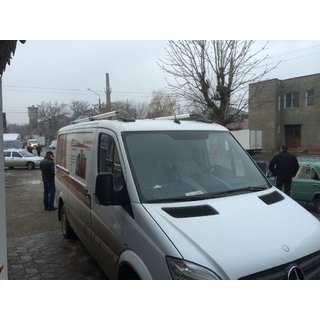 Dachreling Shark (schwarze Fuesse) Mercedes Sprinter W906 2006–2018 Foto 3