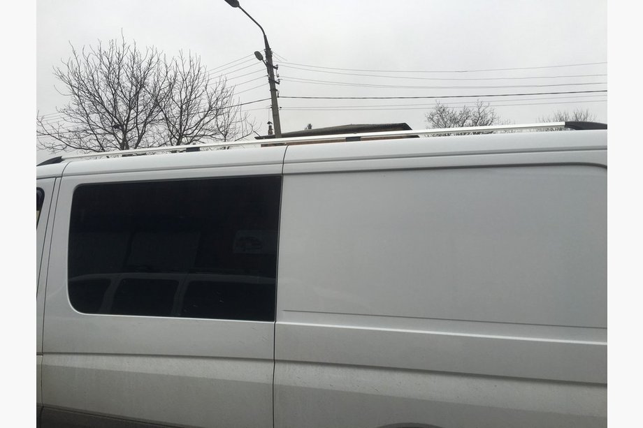 Mercedes Sprinter W907/W910 2018- Dachrelinge DD 340 cm, Chrom, Kunststofffuss Foto 2