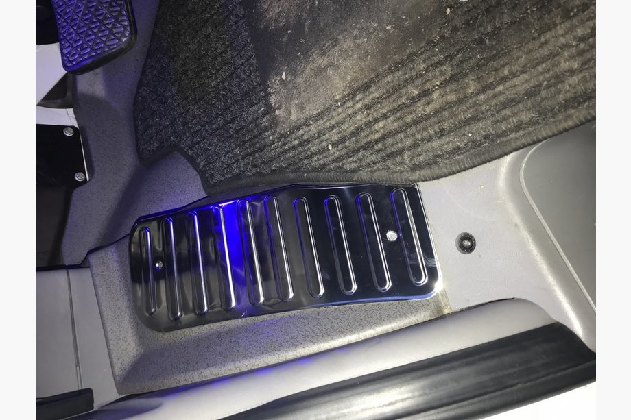 Mercedes Sprinter W906 2006–2018 Einstiegsleisten Abdeckung (Edelstahl) Image