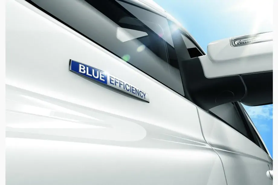 Mercedes GLK сlass X204 2008-2015 Emblem Blue Efficiency Image