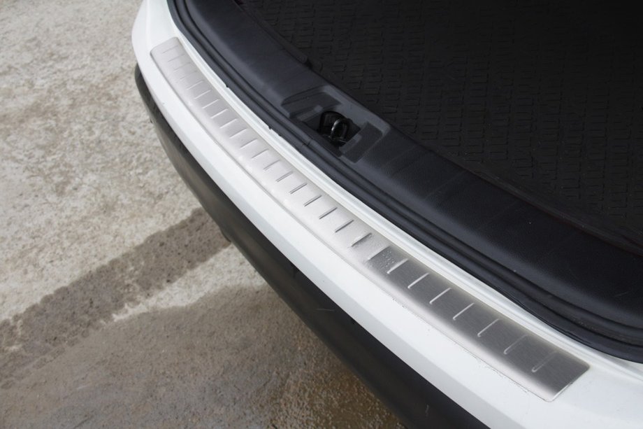 Nissan Qashqai 2014-2021 Heckstoßstangenschutz OmsaLine (2014-2017, Edelstahl) Image