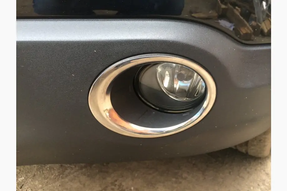 Nissan Qashqai 2007-2010 Zierleisten fuer Nebelscheinwerfer Umrandung (2 Stk, Edelstahl) Image