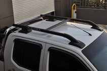 Nissan Navara/NP300 2016- Original Dachreling (mit Querträger) Schwarz Foto 1