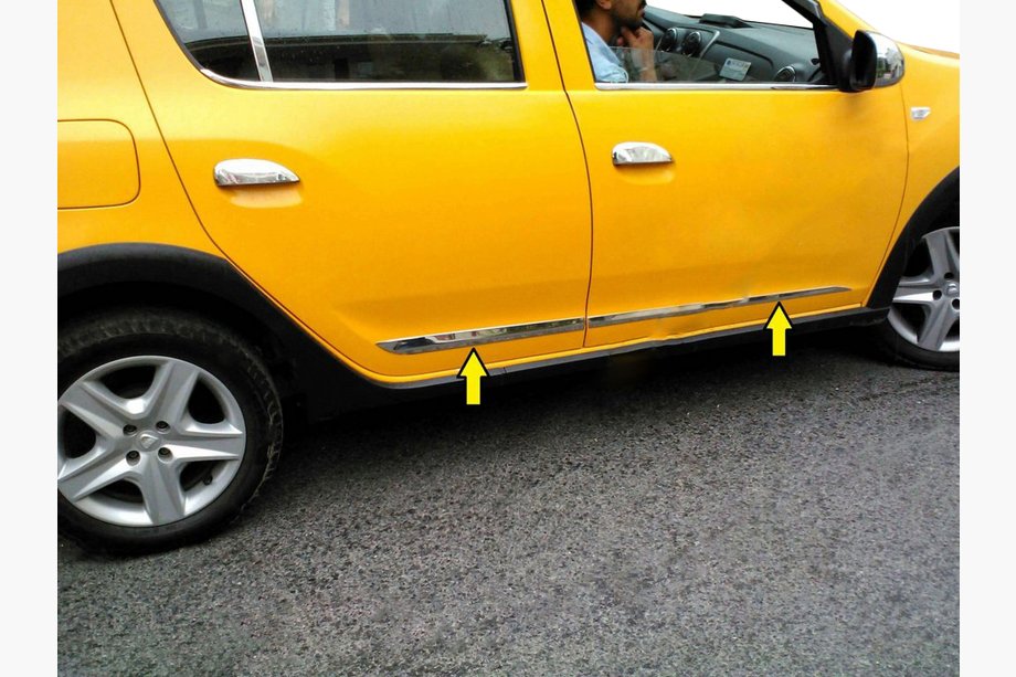 Dacia Sandero 2013-2020 Türleisten Edelstahl (4 Stk) Image