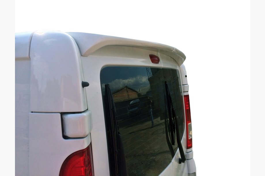 Renault Trafic 2001–2015 Heckspoiler Anatomik Heckklappe (grundiert zum Lackieren) Image