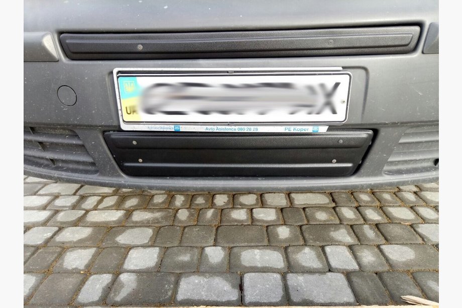 Opel Vivaro 2001–2015 Winter-Unterabdeckung (unter dem Kennzeichen) Matt, 2001-2007 Foto 2