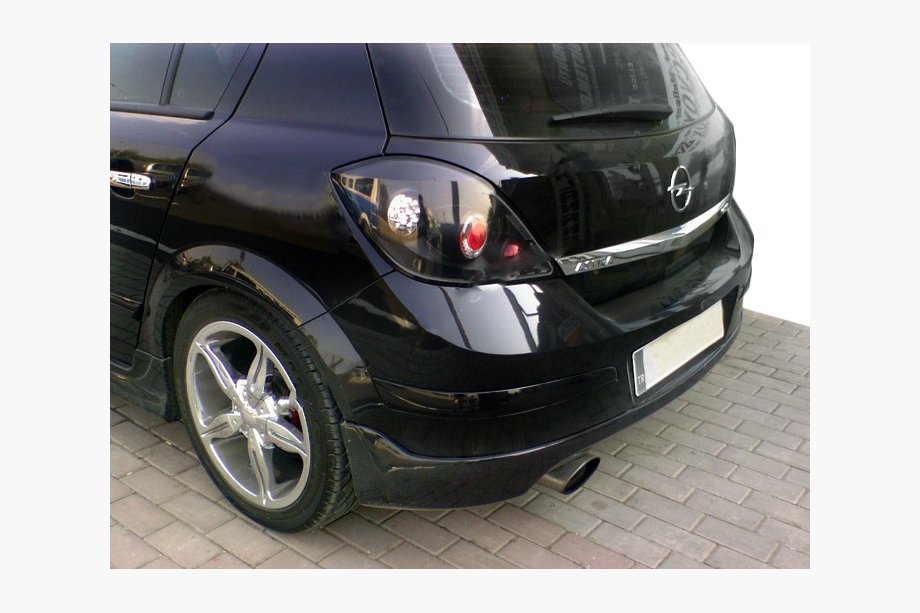 Opel Astra H 2004-2013 Hintere untere Abdeckung HB (grundiert zum Lackieren) Foto 1