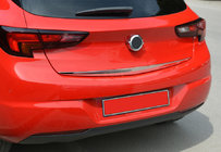Opel Astra K 2016-2021 Chromleiste Heckklappe unten (HB, Edelstahl) Chrom Foto 1